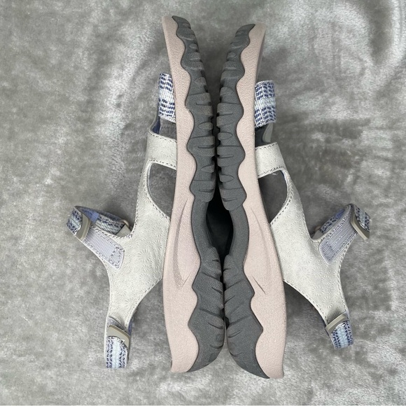 Baretraps Tipper Flat Sandals Size 7 - Picture 6 of 9